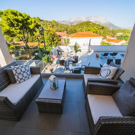 Teuta Lägenhet Zrnovo