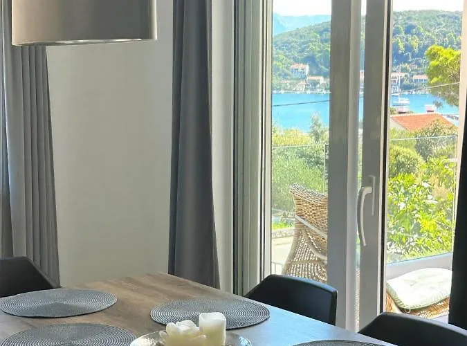 Teuta דירה Zrnovo