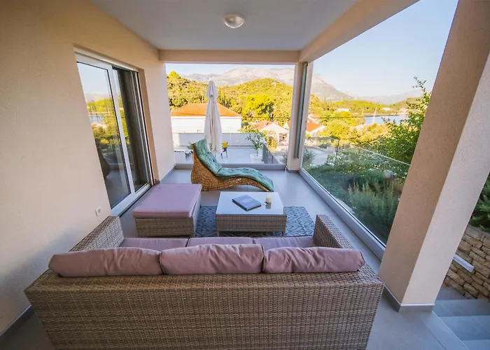 דירה Teuta Zrnovo