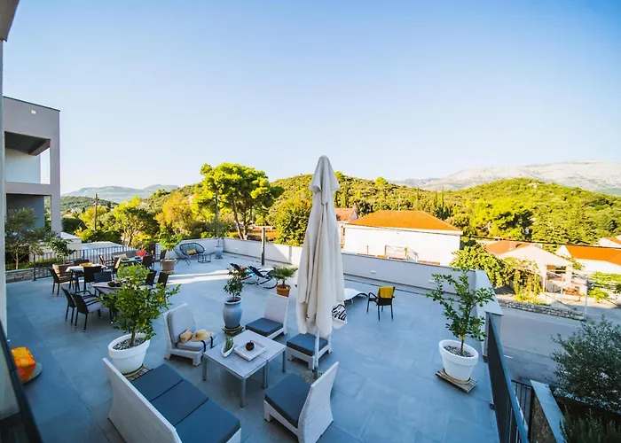 Teuta דירה Zrnovo