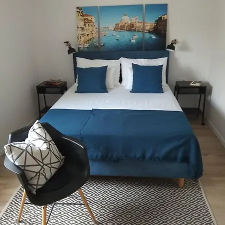 Teuta Apartment *