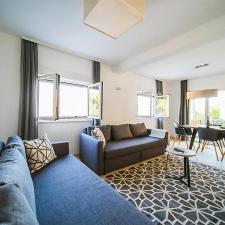 Teuta Apartment
