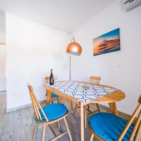 Teuta Apartment