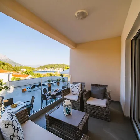 Apartment Teuta *